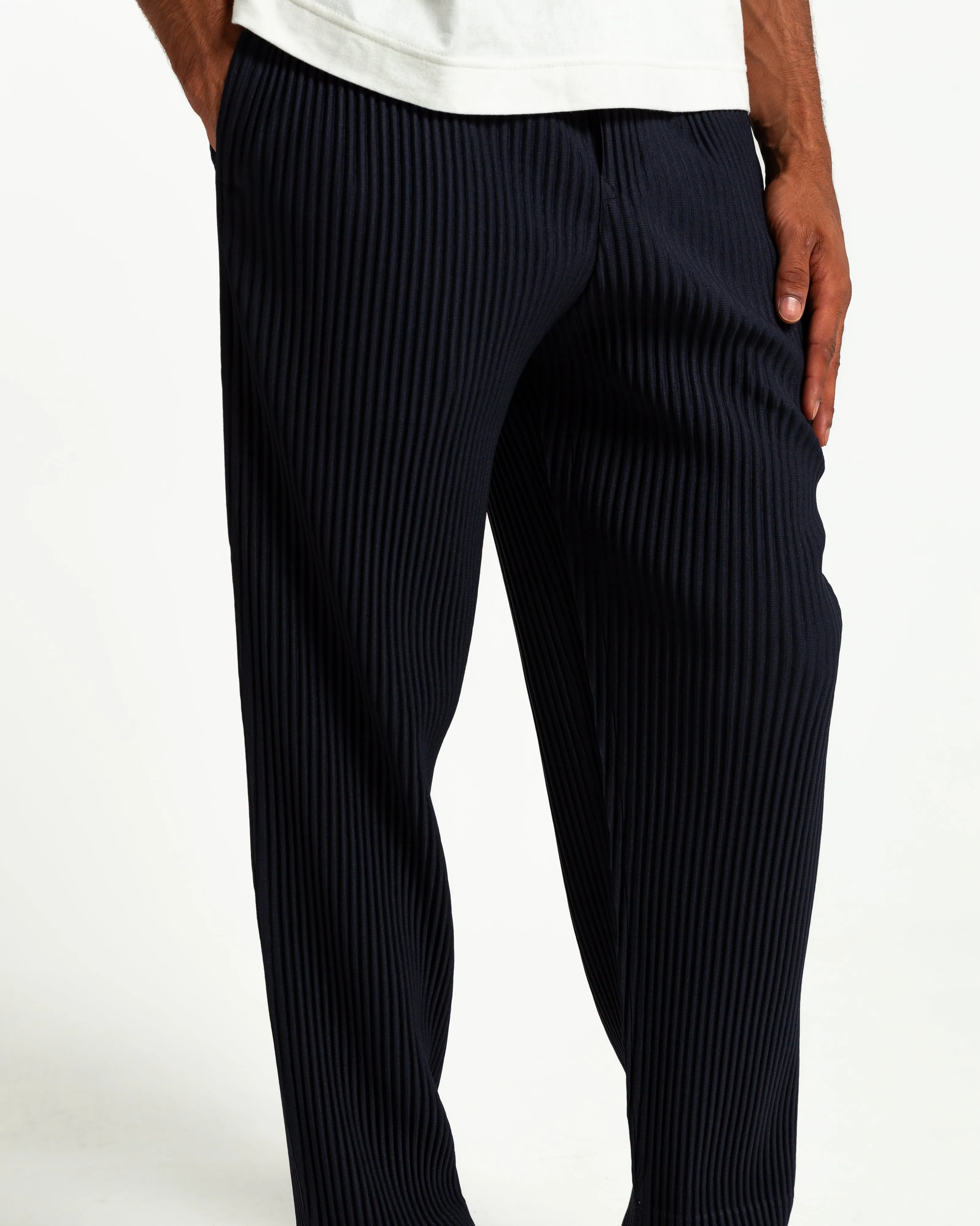 Basic JF150 Pleated Trouser in Navy