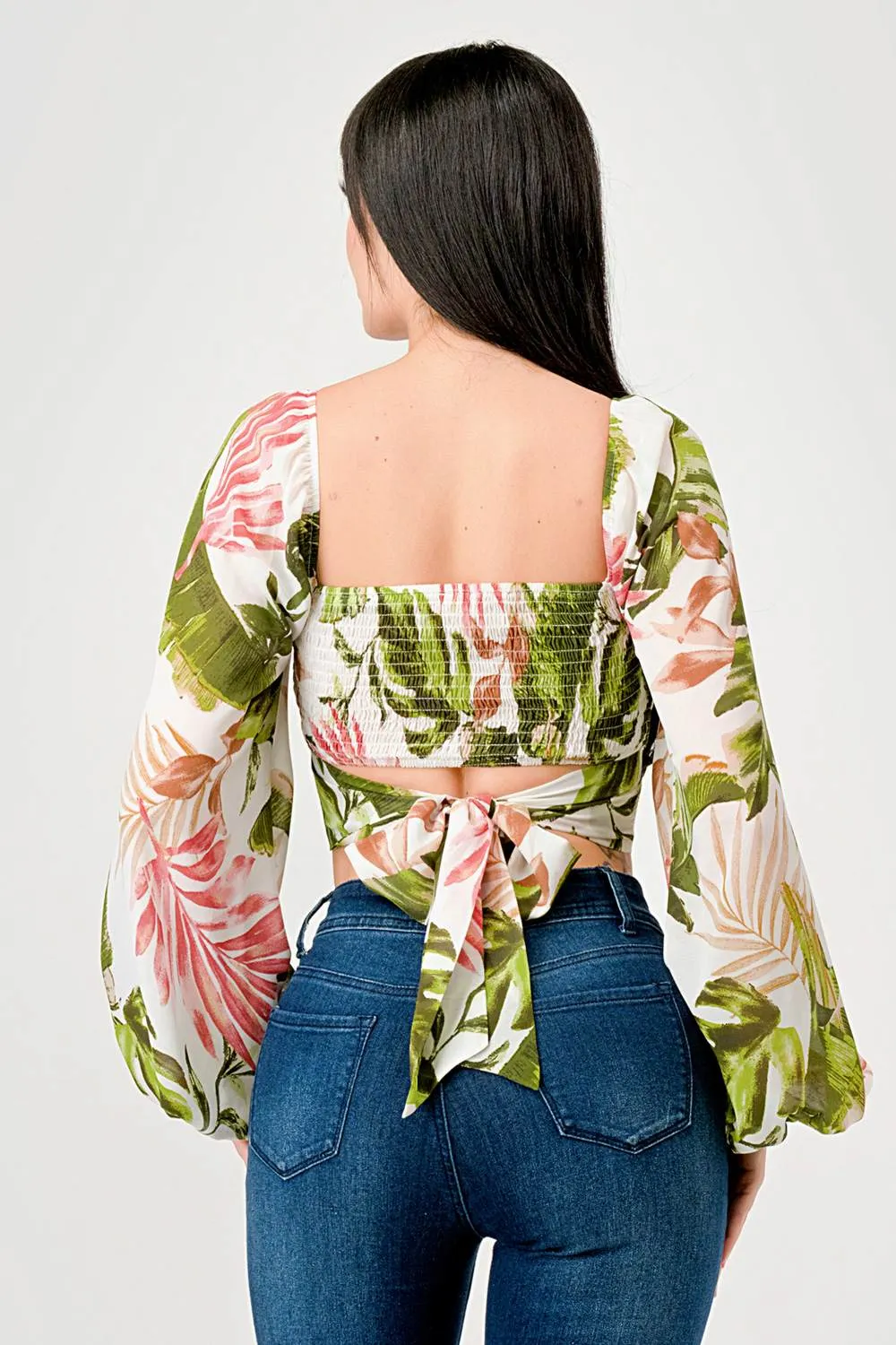 FLORAL PRINT CHIFFON SMOCKED BACK TIE CROPPED TOP