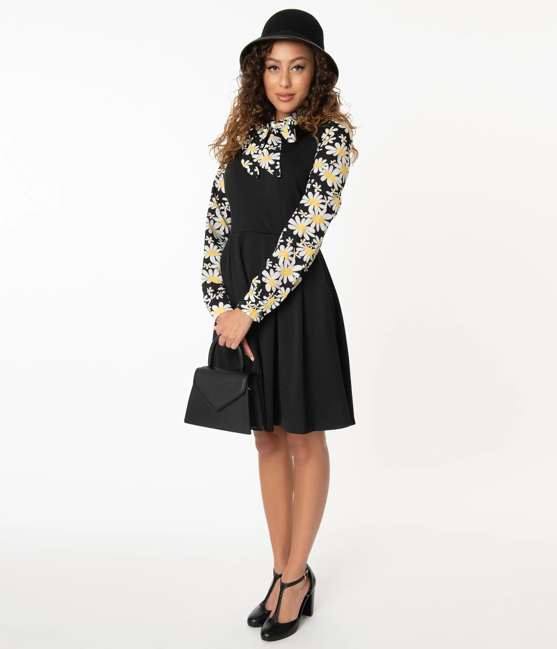 Smak Parlour Black & Daisy Floral She.E.O. Fit & Flare Dress