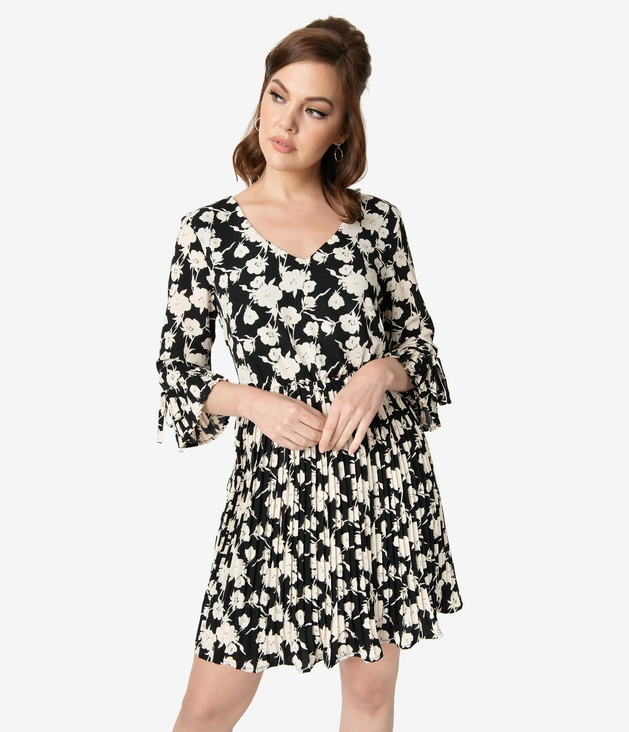 Smak Parlour Black & Ivory Floral Print Lead Like A Girl Fit & Flare Dress