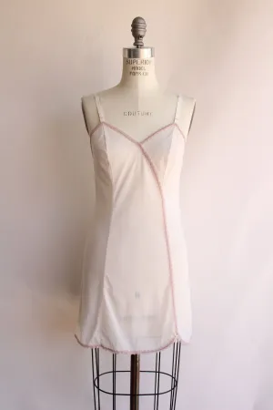 Vintage 1960s Bali Ivory Nylon Full Slip With Lace Trim, Size 32